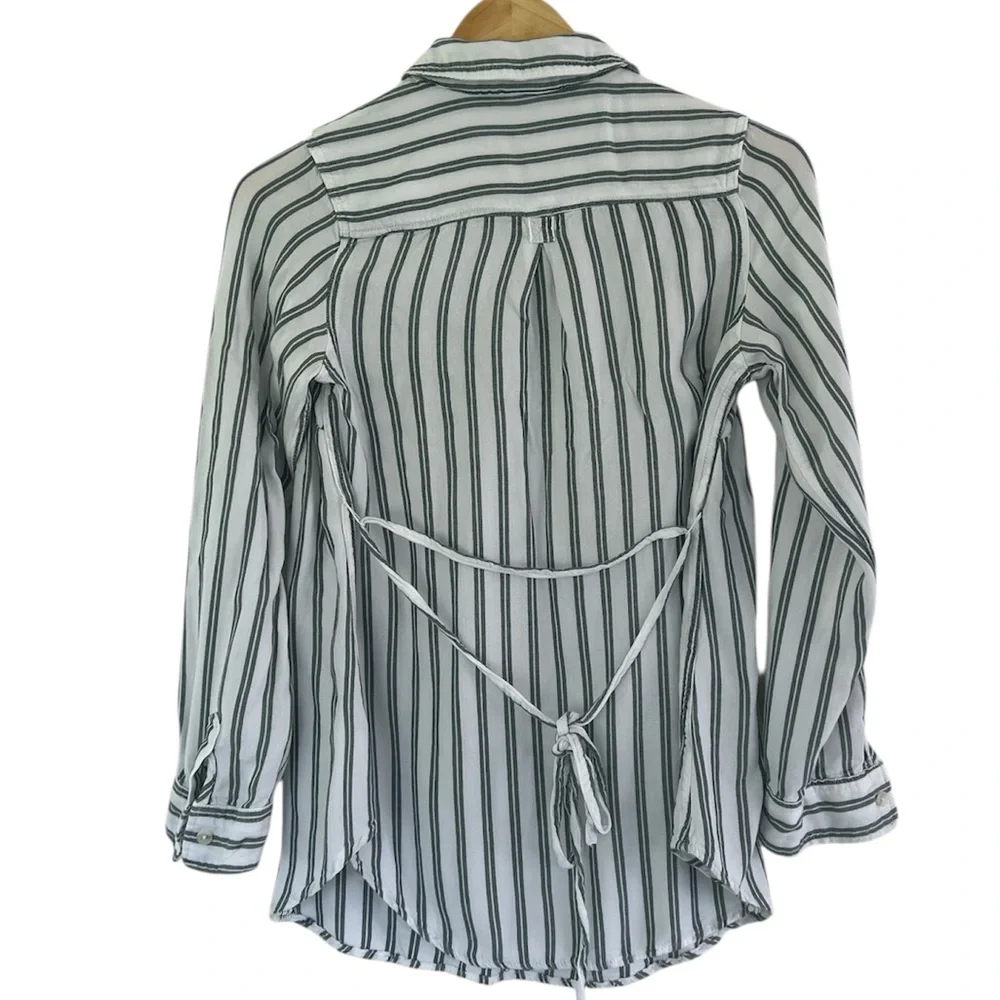 Isabel Maternity by Ingrid & Isabel Green and White Striped Tie Shirt Sz xs